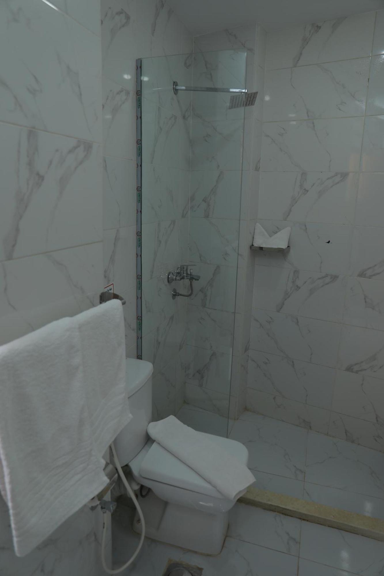 Prince Pyramids Inn Kafret el-Gabal Εξωτερικό φωτογραφία